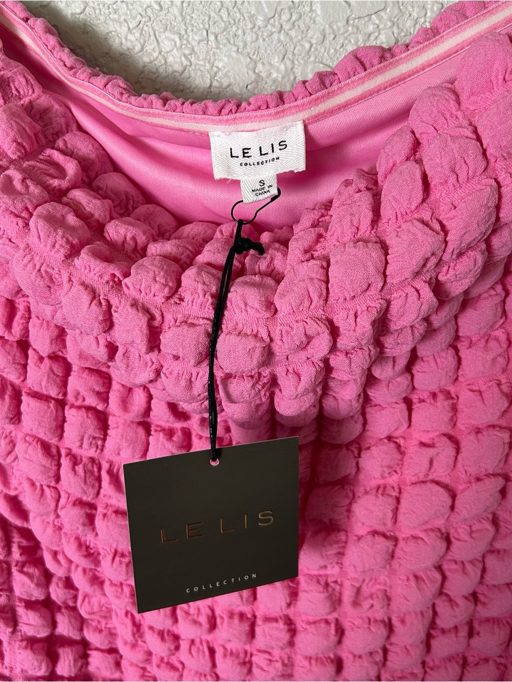 Le Lis Pink Textured Bubble Knit Bodycon Mini Dress Strapless NWT Small - Picture 2 of 4